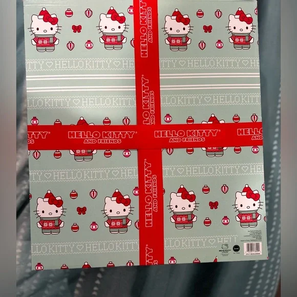 Hello Kitty throw NWT - Picture 3 of 3